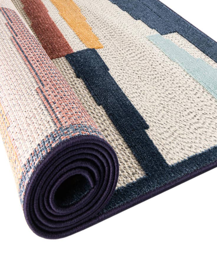 Detail image of 5' 3 x 5' 3 Easy-Clean Belize Indoor / Outdoor Square Rug