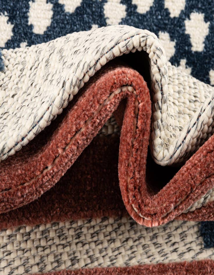 Detail image of 5' 3 x 5' 3  Washable Belize Indoor / Outdoor Square Rug
