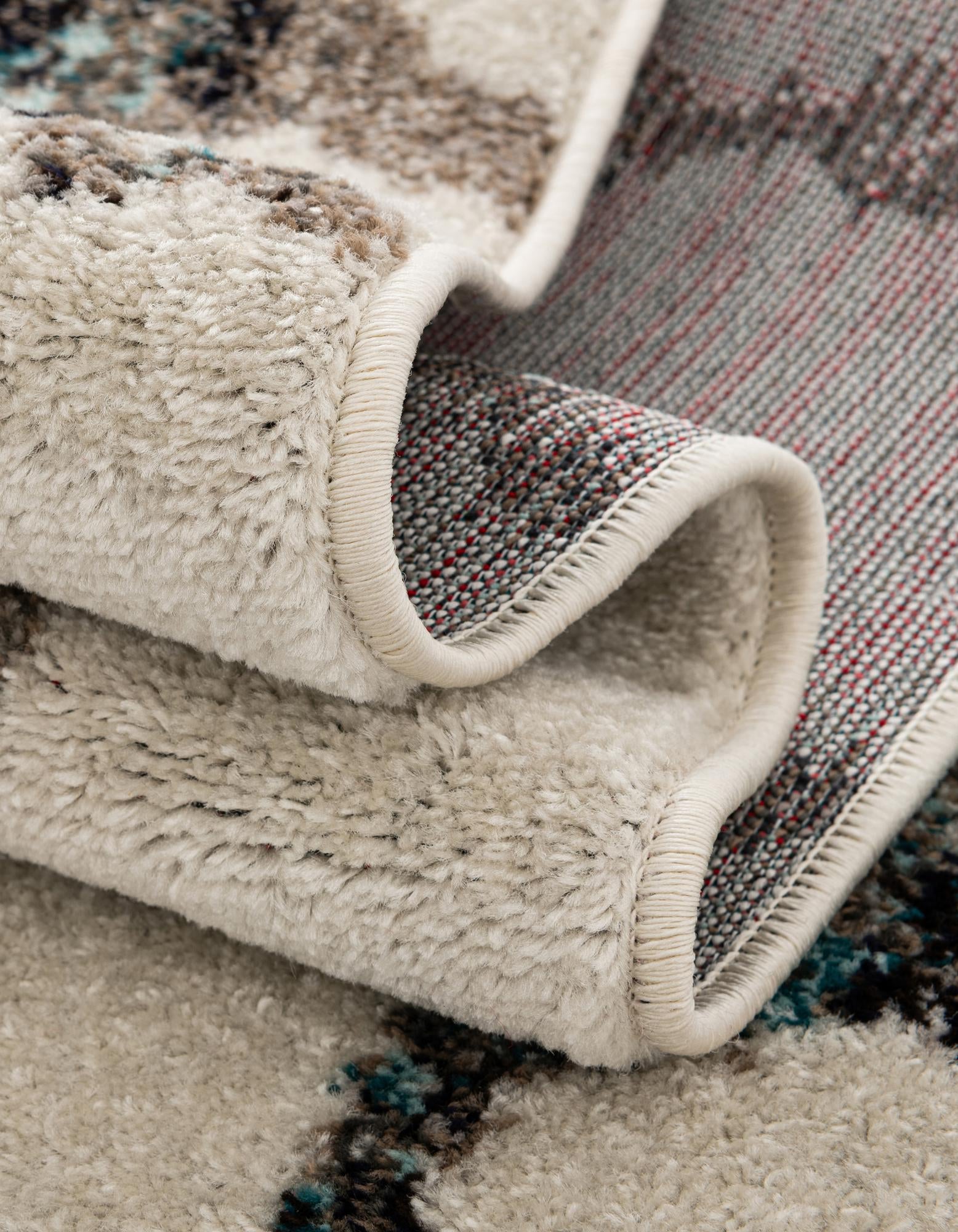 7' 10 x 7' 10 Carrington Square Rug