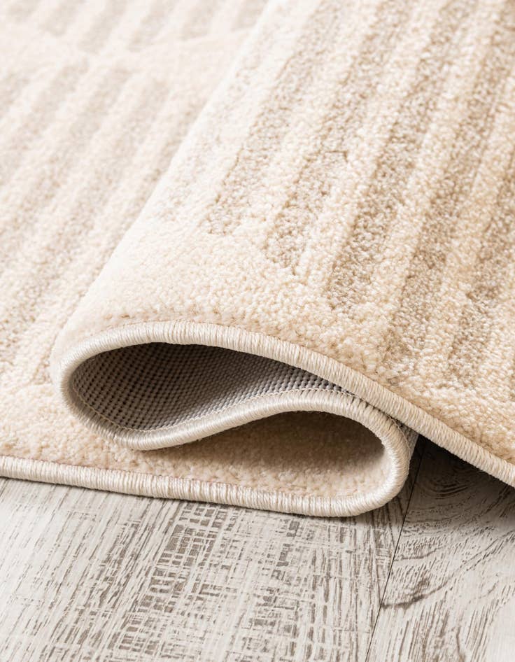 Detail image of 8' x 8' Contour Square Rug