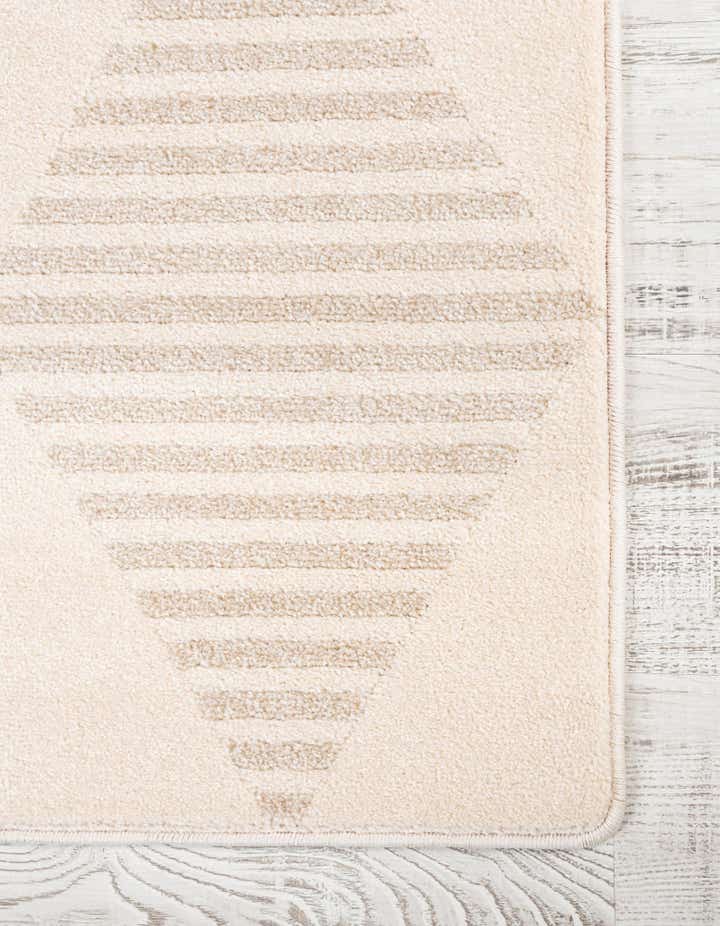 8' x 8' Contour Square Rug