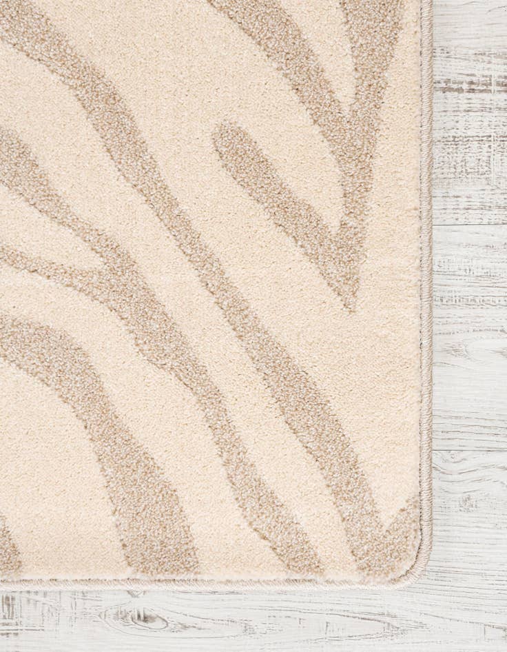 Detail image of 8' x 8' Contour Square Rug