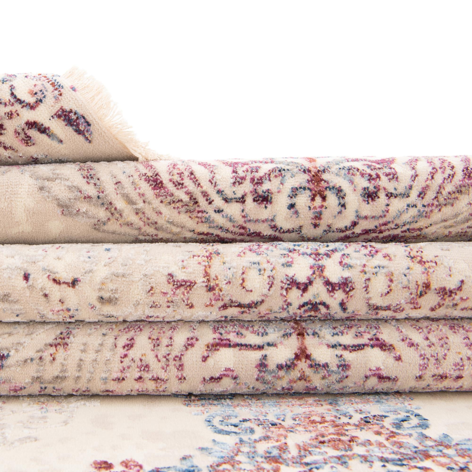 7' 10 x 7' 10 Deepa Square Rug
