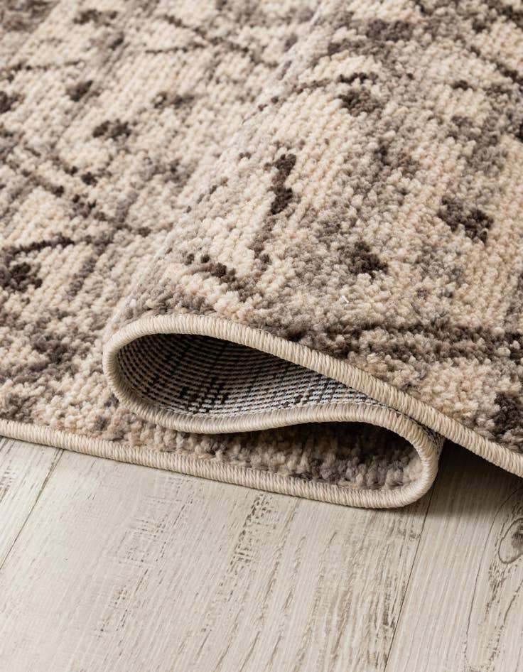 Detail image of 5' x 5' Grand Tradition Square Rug