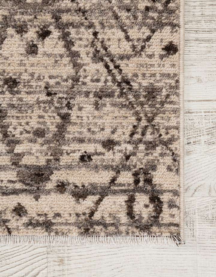 5' x 5' Grand Tradition Square Rug