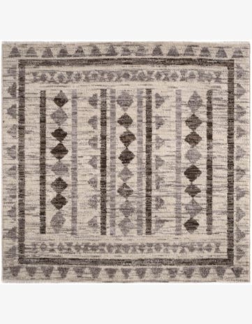 Ivory Grand Tradition Square Rug
