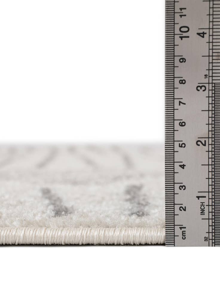 Detail image of 7' 10 x 7' 10 Hanahan Square Rug