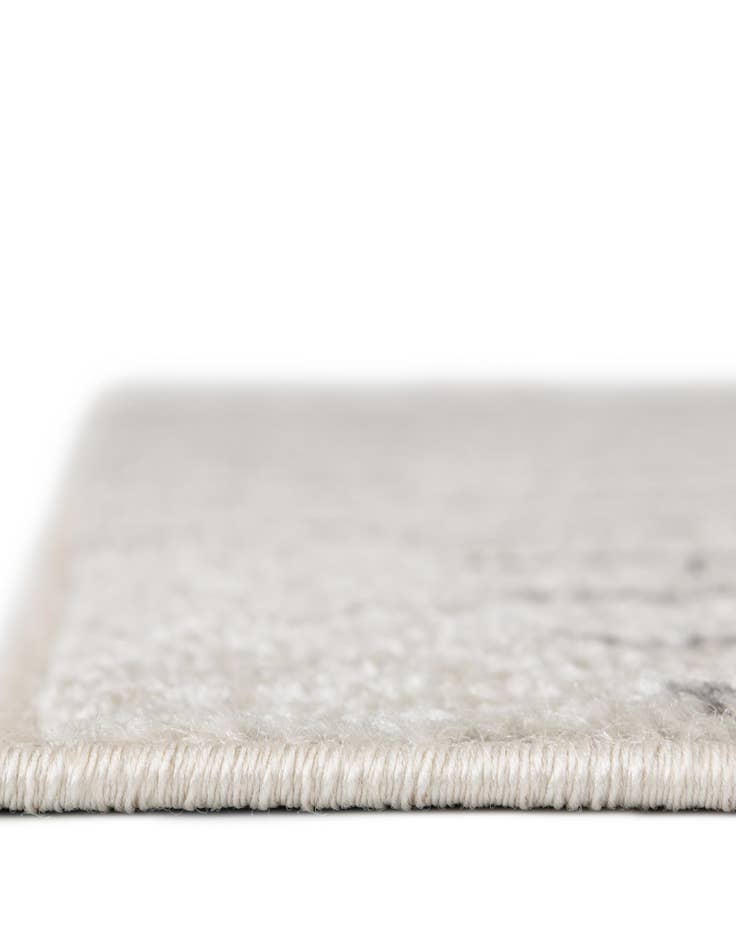 Detail image of 7' 10 x 7' 10 Hanahan Square Rug