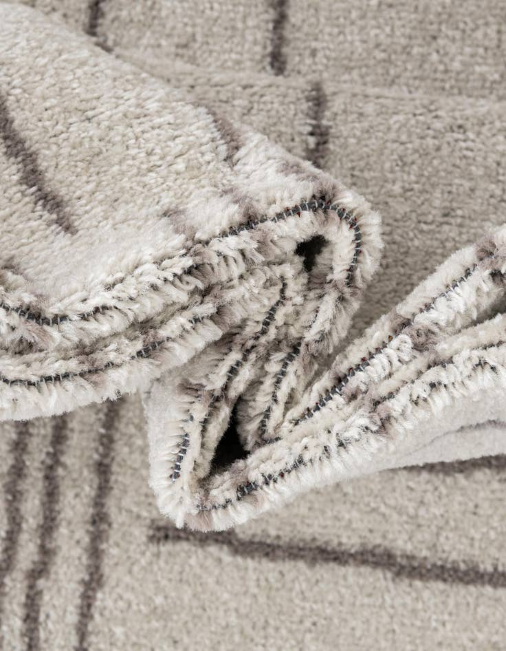 Detail image of 7' 10 x 7' 10 Hanahan Square Rug