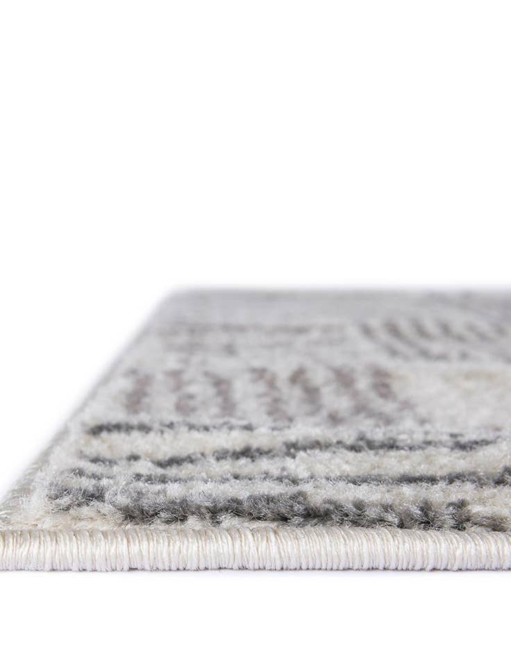 Detail image of 7' 10 x 7' 10 Hanahan Square Rug