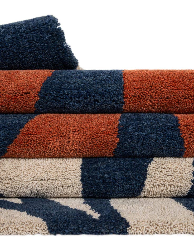 Detail image of 8' x 8' Handtufted Wool Square Rug