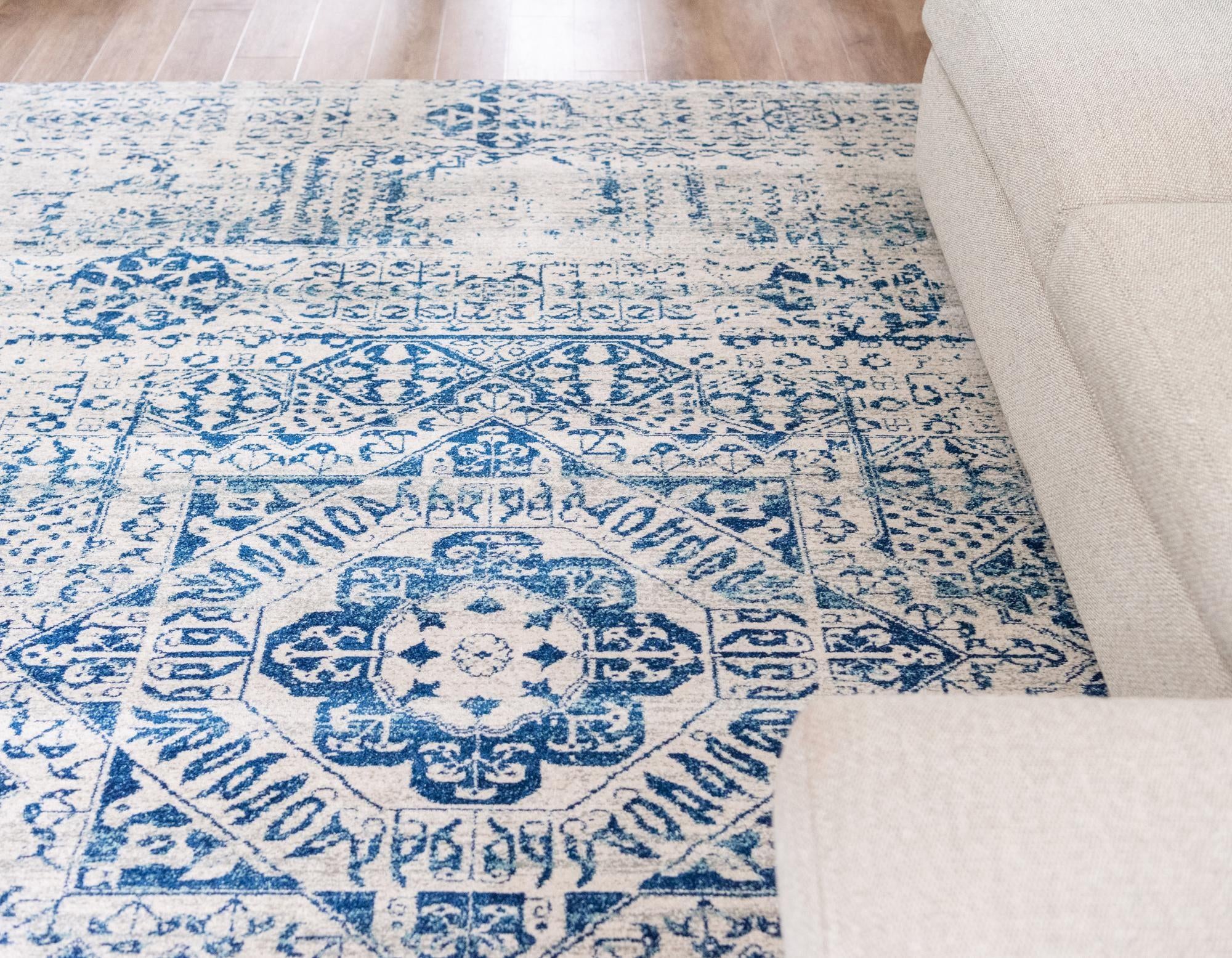 8' 4 x 8' 4 Heritage Square Rug