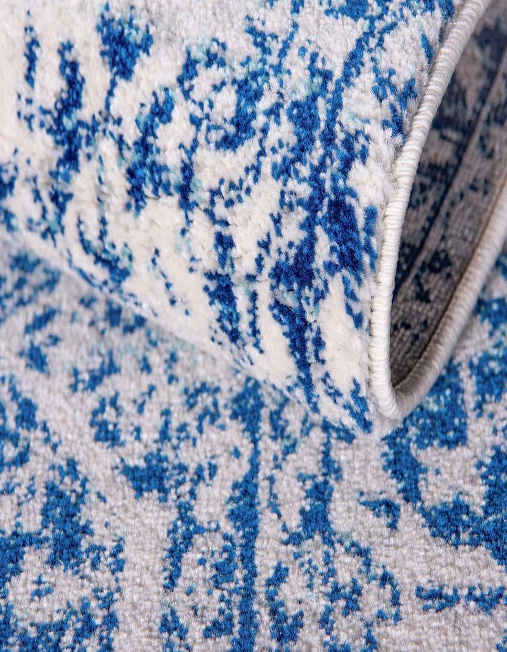 Detail image of 8' 4 x 8' 4 Heritage Square Rug