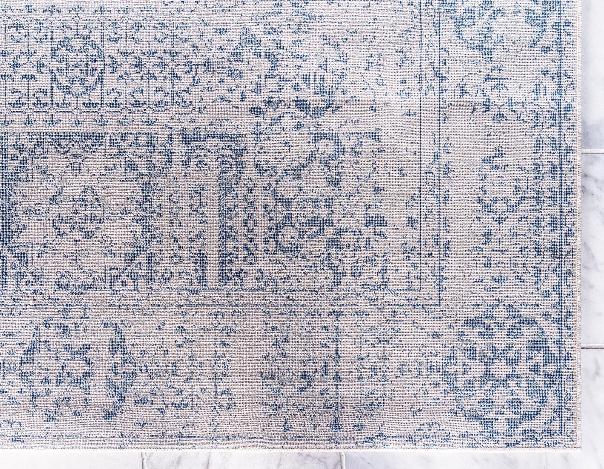 8' 4 x 8' 4 Heritage Square Rug