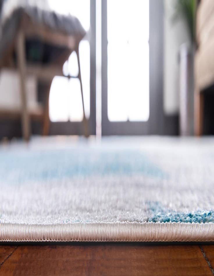 Detail image of 8' 4 x 8' 4 Heritage Square Rug