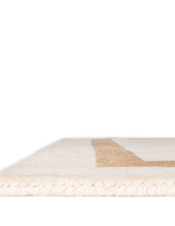 Detail image of 10' x 10' Jill Zarin Border Wool Square Rug