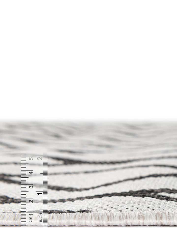 7' 10 x 7' 10 Easy-Clean Jill Zarin Turks and Caicos Indoor / Outdoor Square Rug