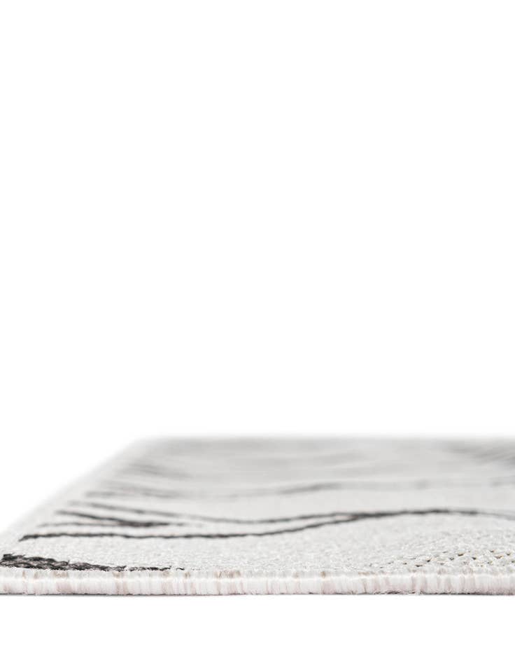 Detail image of 7' 10 x 7' 10 Easy-Clean Jill Zarin Turks and Caicos Indoor / Outdoor Square Rug
