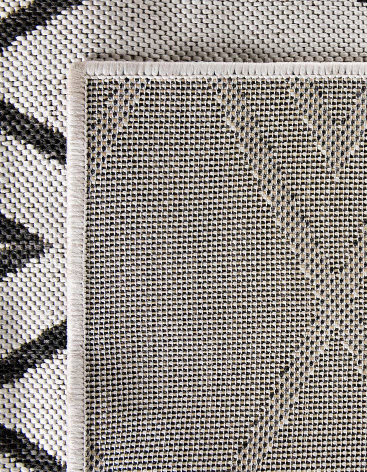 Detail image of 7' 10 x 7' 10  Washable Jill Zarin Turks and Caicos Indoor / Outdoor Square Rug