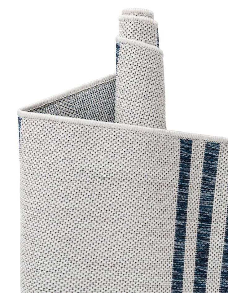Detail image of 7' 10 x 7' 10 Easy-Clean Jill Zarin Anguilla Indoor / Outdoor Square Rug
