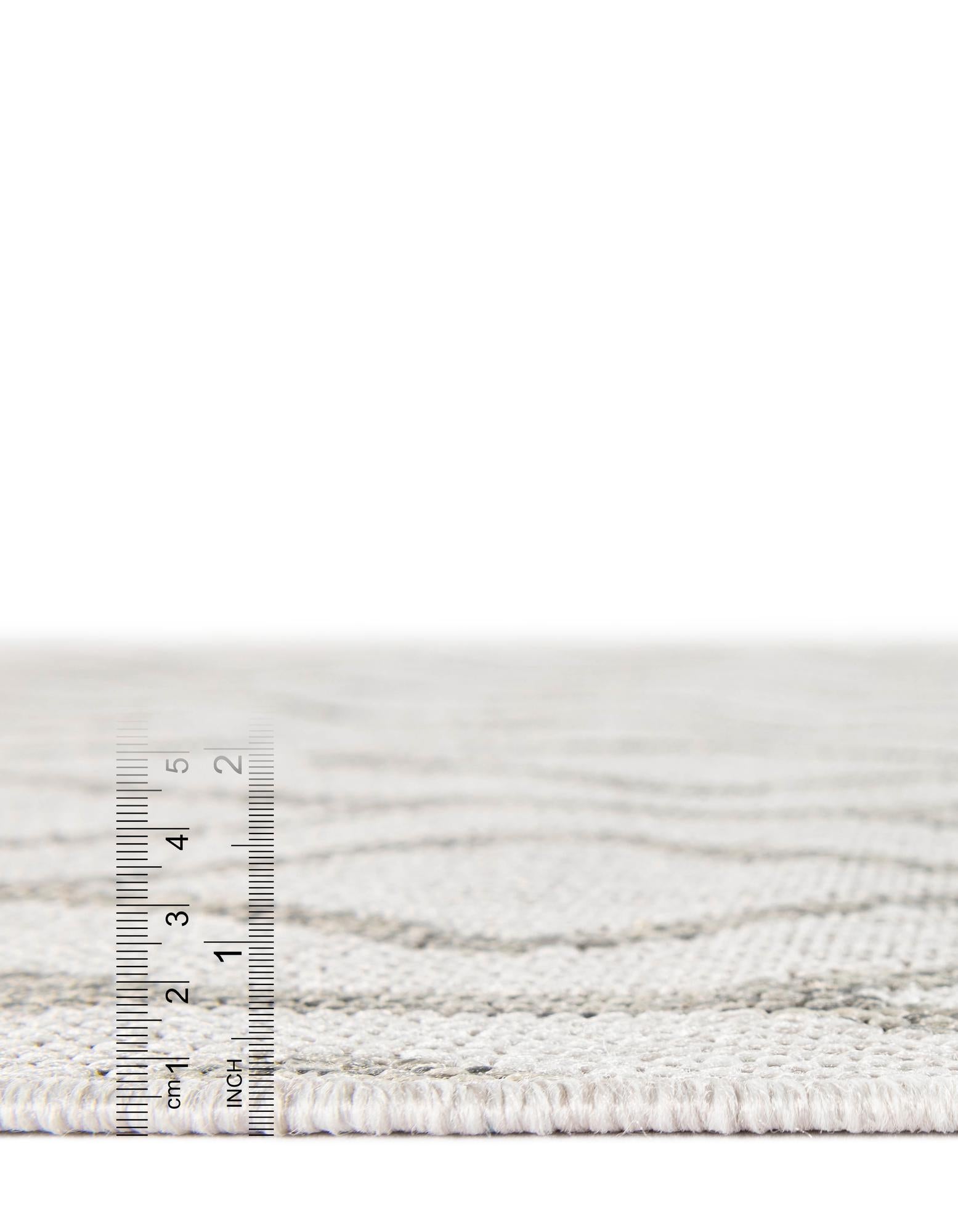 7' 10 x 7' 10 Easy-Clean Jill Zarin Indoor / Outdoor Square Rug