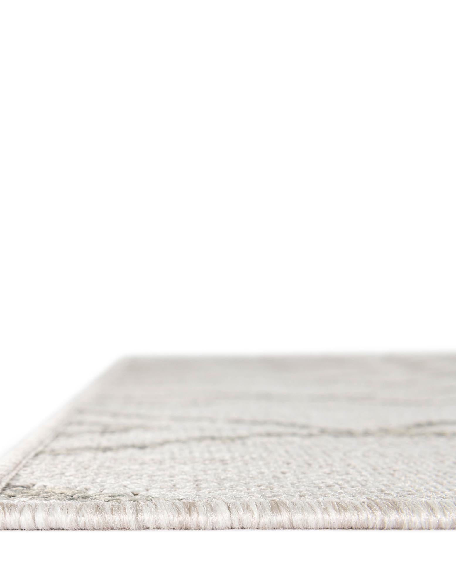 7' 10 x 7' 10 Easy-Clean Jill Zarin Indoor / Outdoor Square Rug