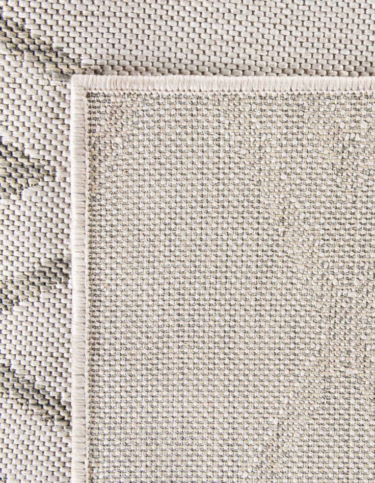 Detail image of 7' 10 x 7' 10 Easy-Clean Jill Zarin Indoor / Outdoor Square Rug