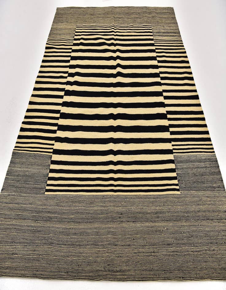 Detail image of 6' x 7' 7 Hand Woven Kilim Modern Wool Square Rug