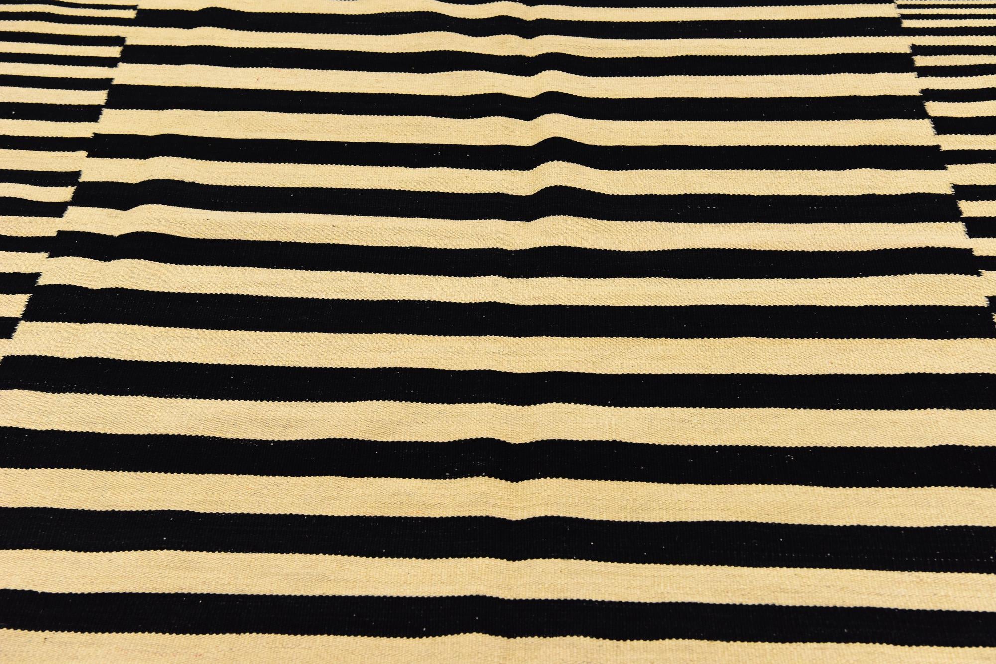 6' x 7' 7 Hand Woven Kilim Modern Wool Square Rug