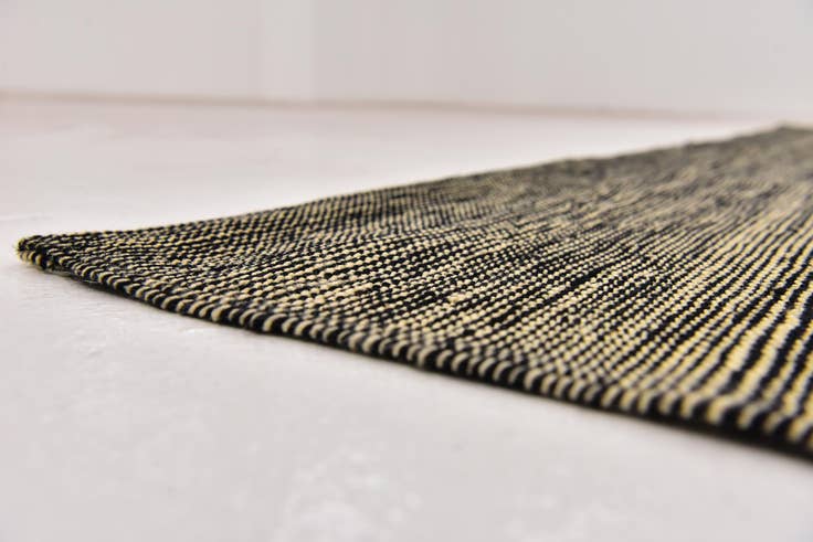 Detail image of 6' x 7' 7 Hand Woven Kilim Modern Wool Square Rug