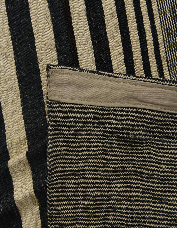 Detail image of 8' 9 x 9' 6  Hand Woven Kilim Modern Wool Square Rug