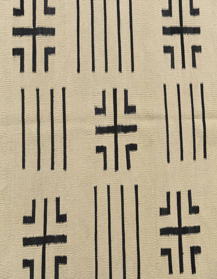 Detail image of 5' 4 x 6' 6  Hand Woven Kilim Modern Wool Square Rug