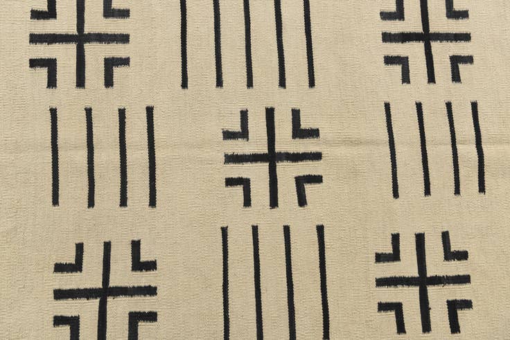 Detail image of 5' 4 x 6' 6 Hand Woven Kilim Modern Wool Square Rug