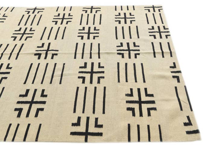 Detail image of 5' 3 x 6' 6 Hand Woven Kilim Modern Wool Square Rug