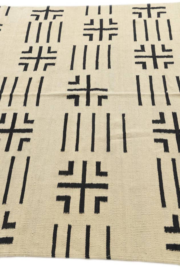 Detail image of 5' 3 x 6' 6 Hand Woven Kilim Modern Wool Square Rug