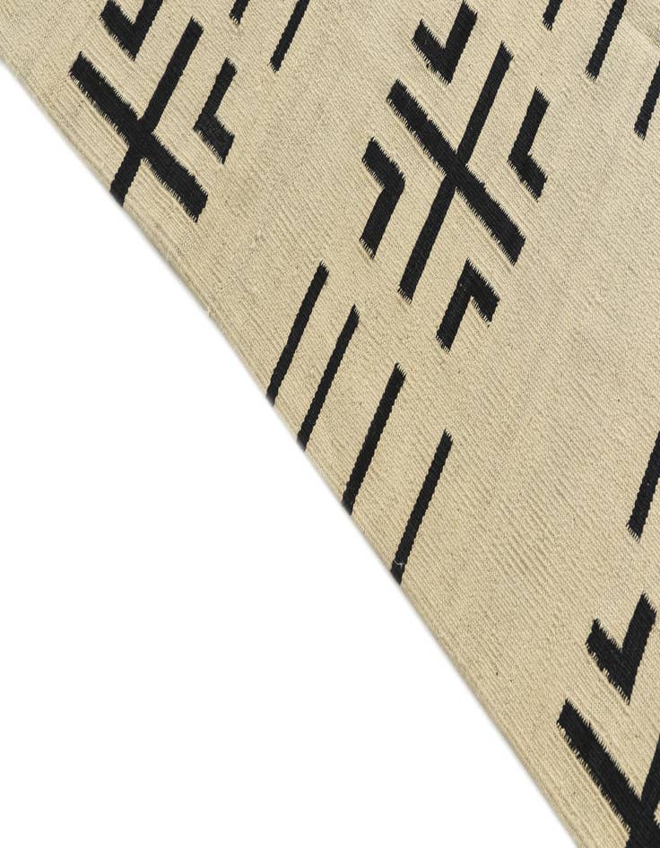 Detail image of 5' 3 x 6' 6  Hand Woven Kilim Modern Wool Square Rug