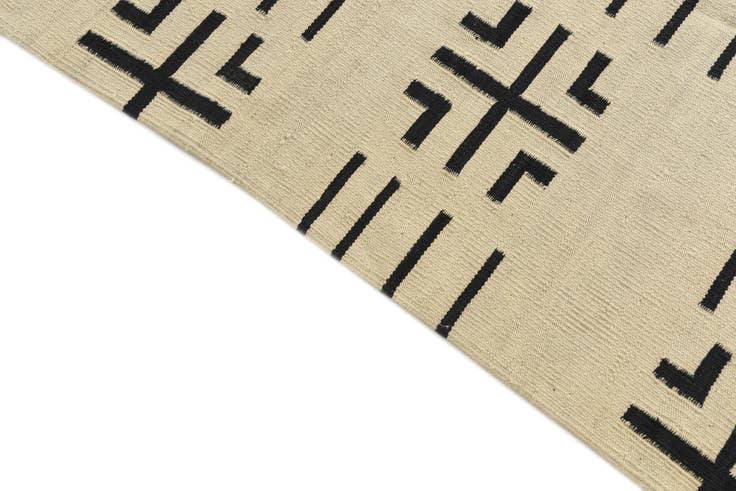 Detail image of 5' 3 x 6' 6 Hand Woven Kilim Modern Wool Square Rug