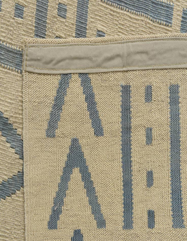 Detail image of 5' 3 x 6' 4  Hand Woven Kilim Modern Wool Square Rug