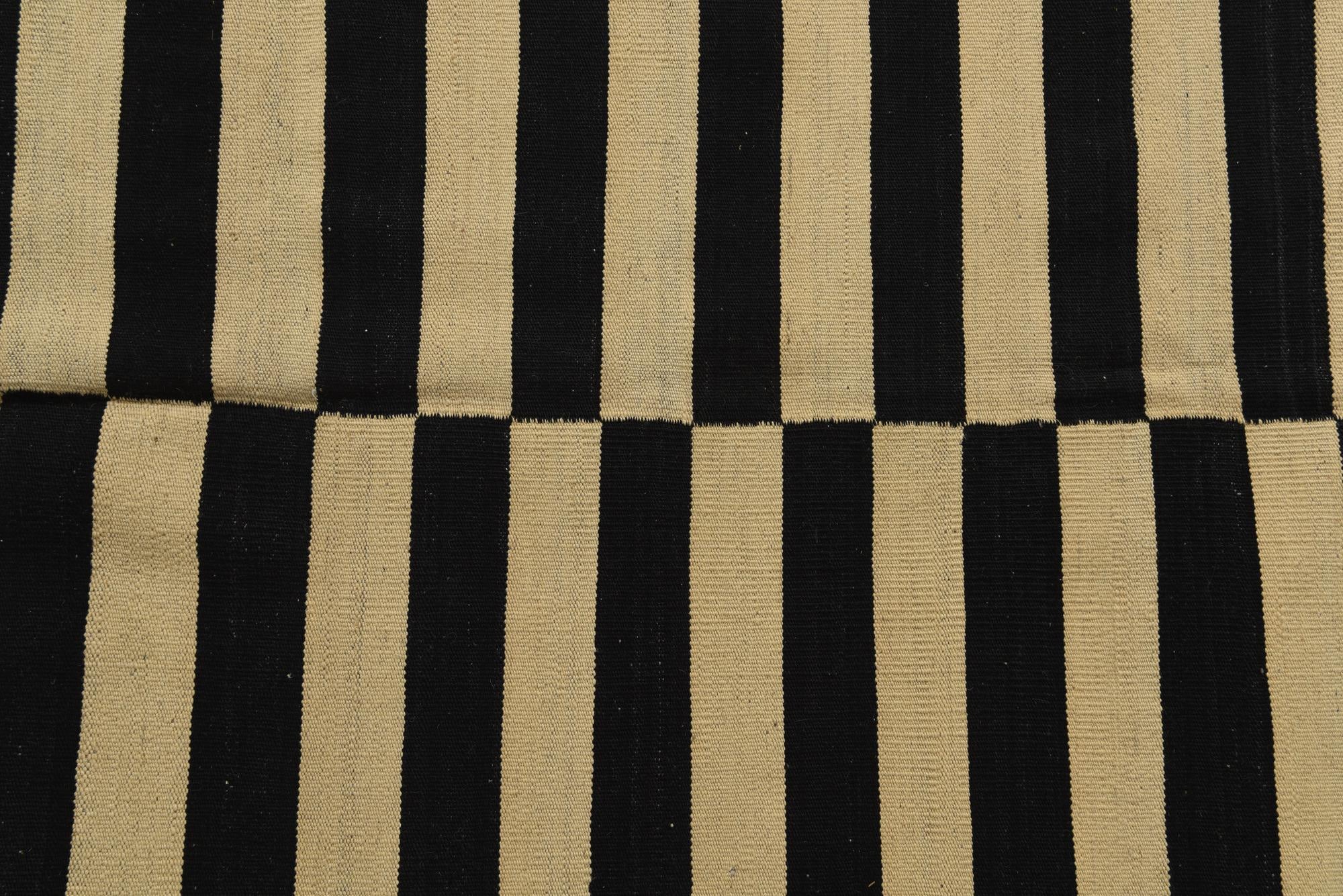 5' 4 x 6' 6 Hand Woven Kilim Modern Wool Square Rug