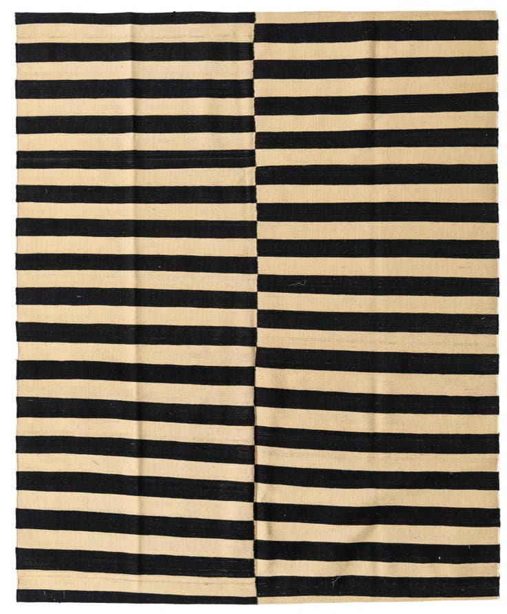 Detail image of 5' 4 x 6' 6 Hand Woven Kilim Modern Wool Square Rug