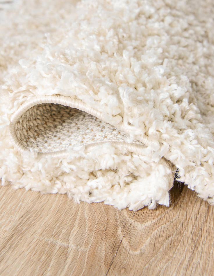 Detail image of 8' x 8' Lagom Shag Square Rug