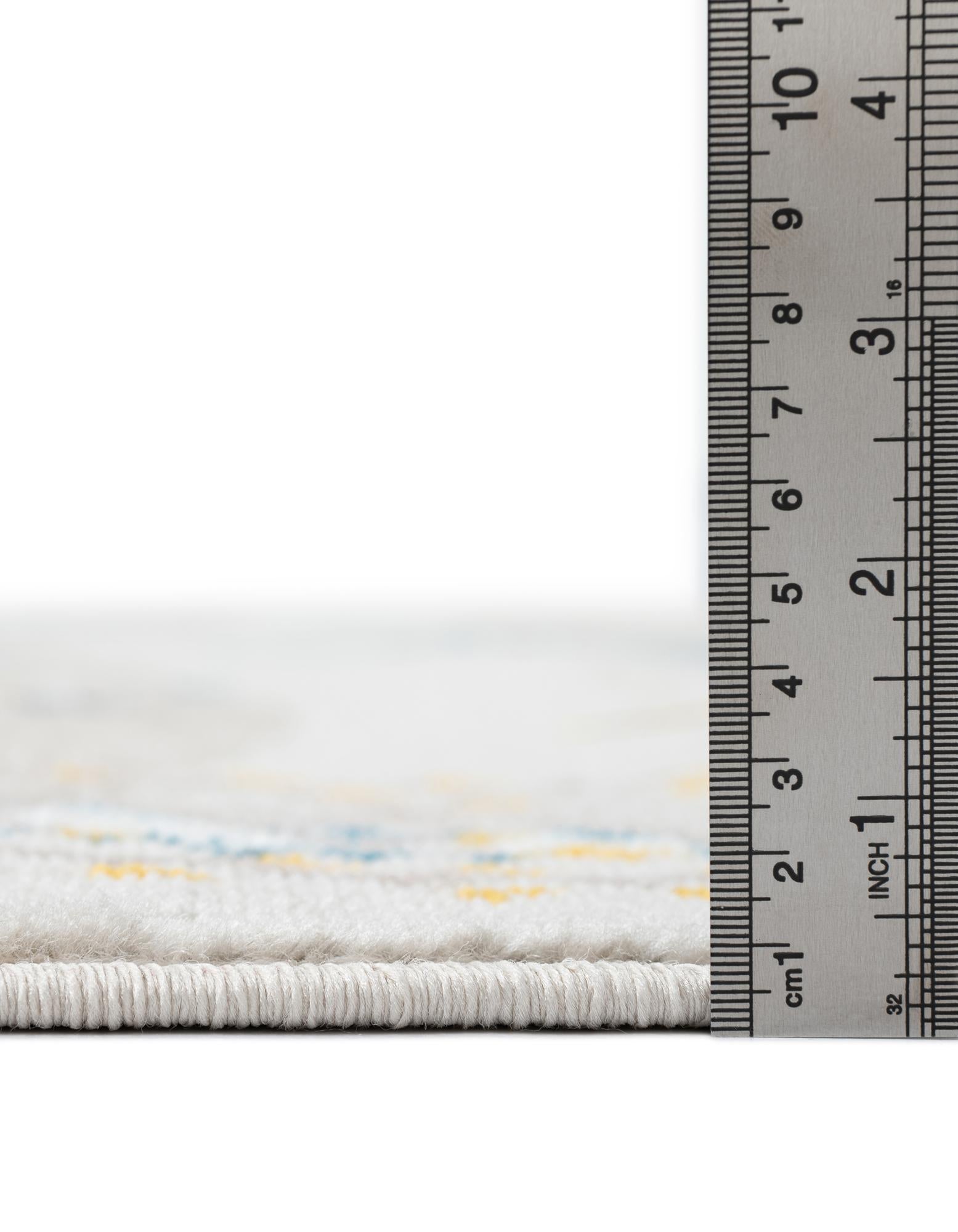 7' 10 x 7' 10 Laguna Square Rug