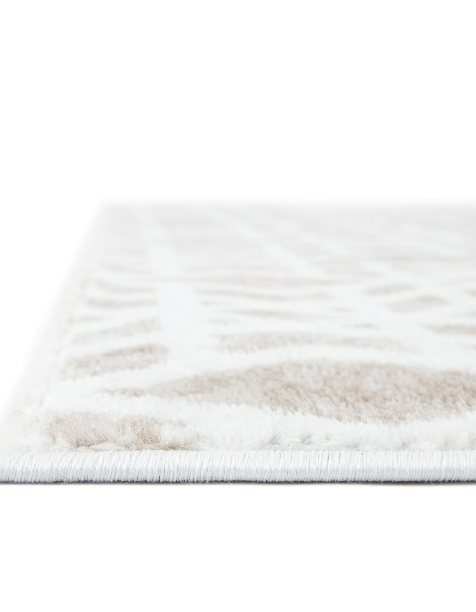 7' 10 x 7' 10 Laguna Square Rug