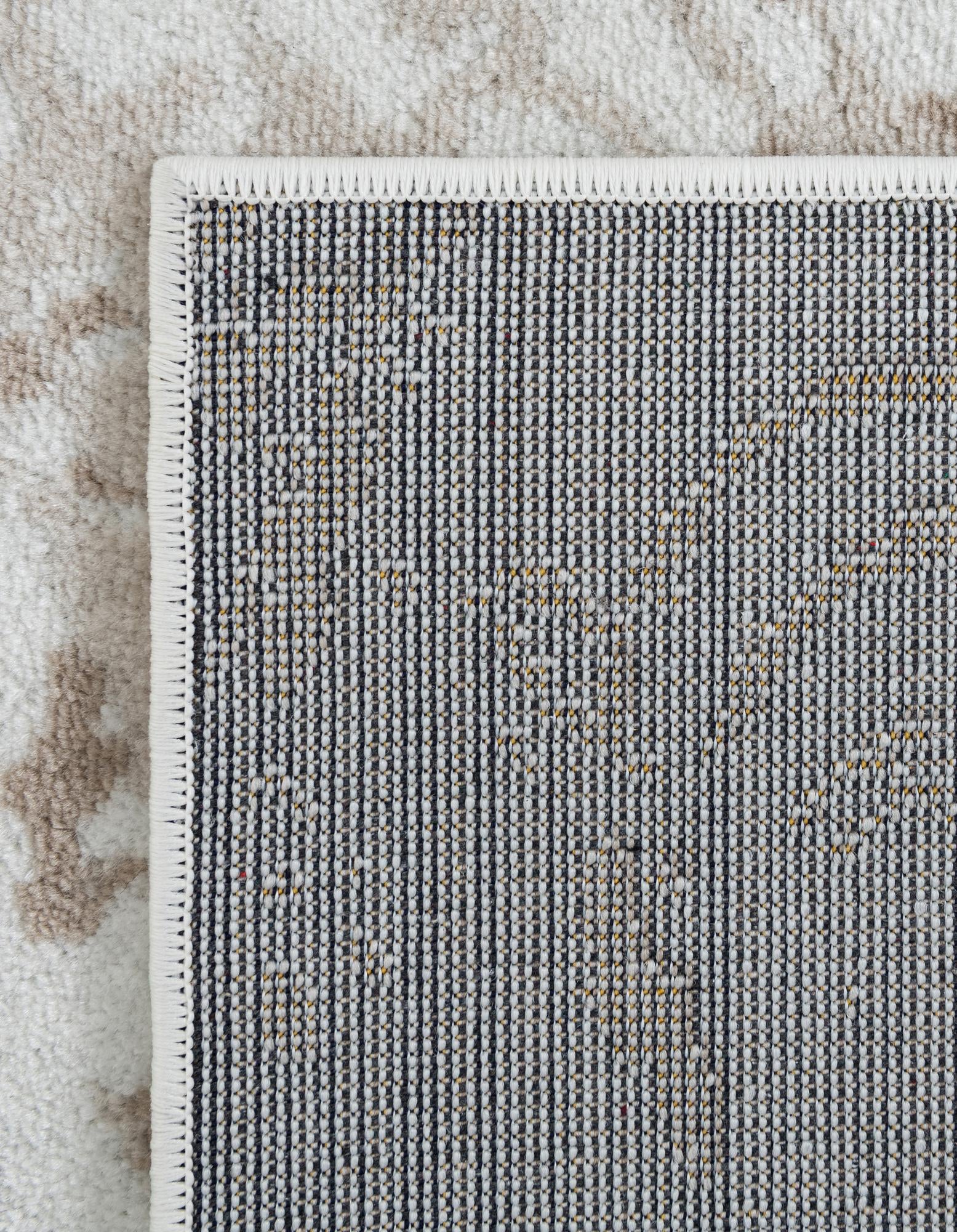 7' 10 x 7' 10 Laguna Square Rug
