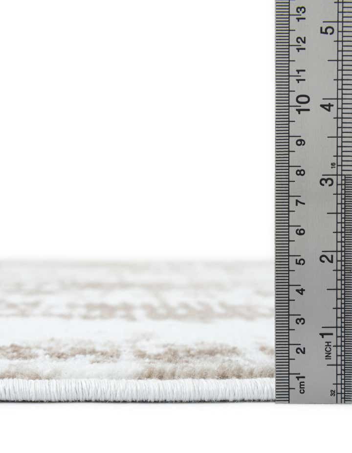 7' 10 x 7' 10 Laguna Square Rug