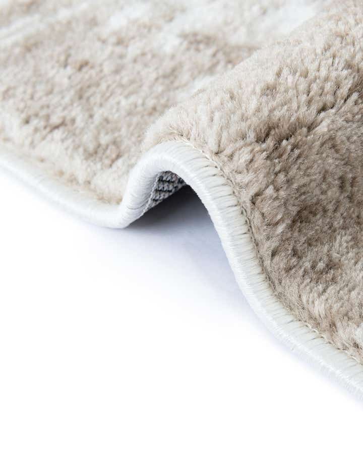7' 10 x 7' 10 Laguna Square Rug