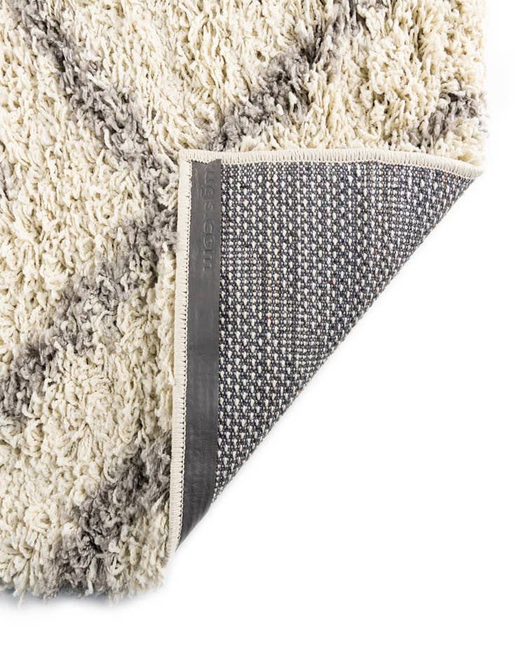 Detail image of 7' 10 x 7' 10 Lattice Shag Square Rug