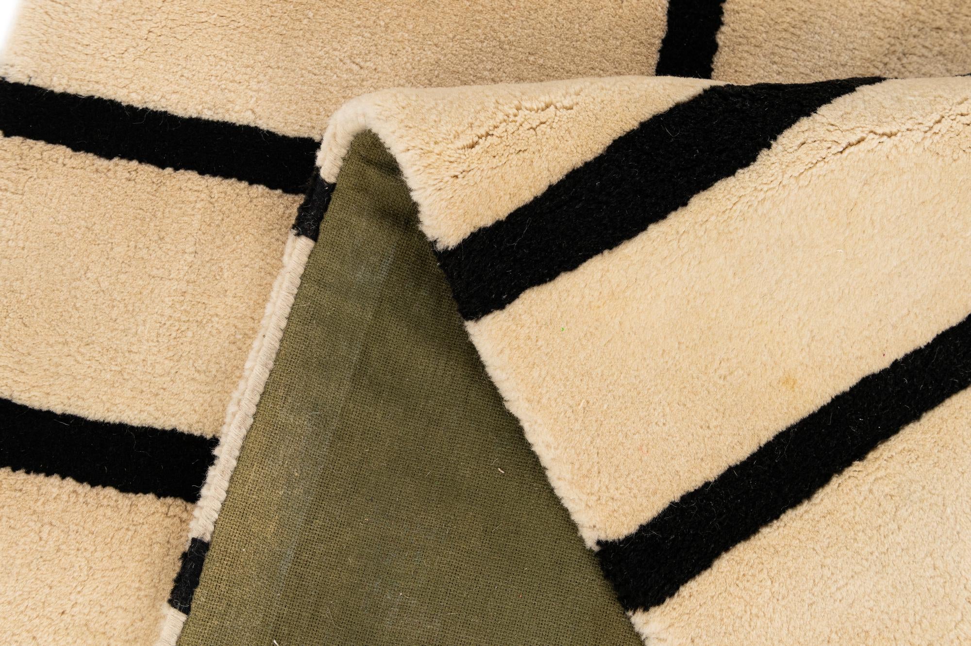 8' 2 x 8' 3 Luna Wool Square Rug