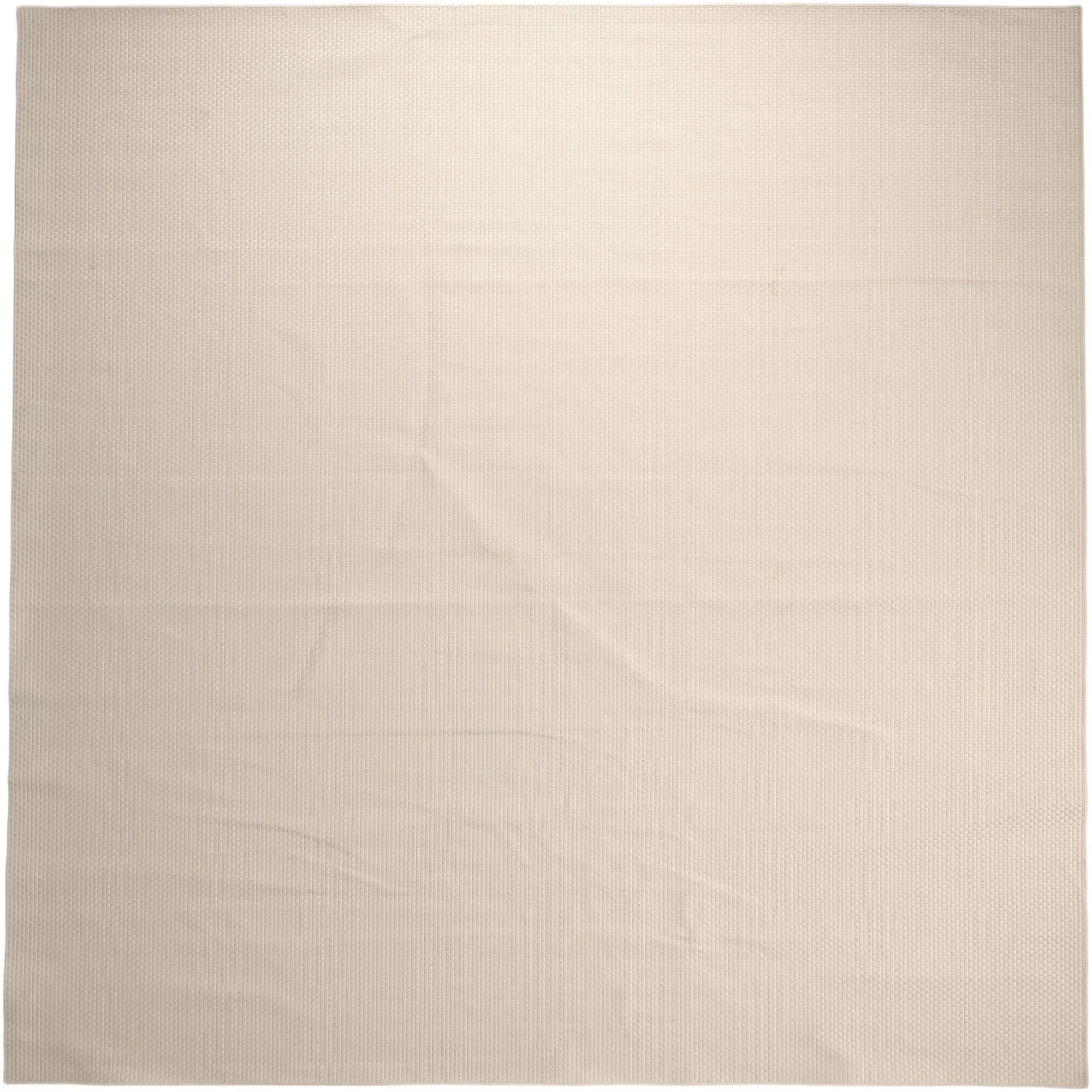 Ivory Monochromatic Bouclee Square Rug
