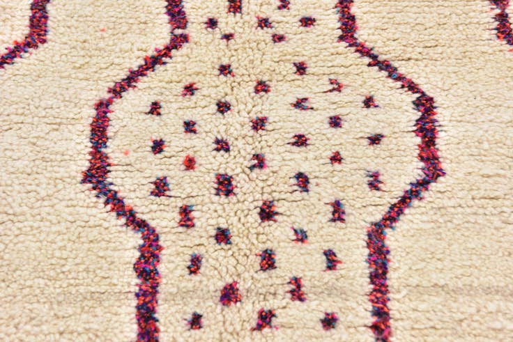 Detail image of 5' 7 x 6' 8 Hand Knotted Moroccan Wool Square Rug